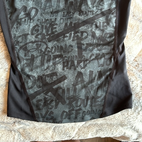 Compression Tank Top - Picture 4 of 4